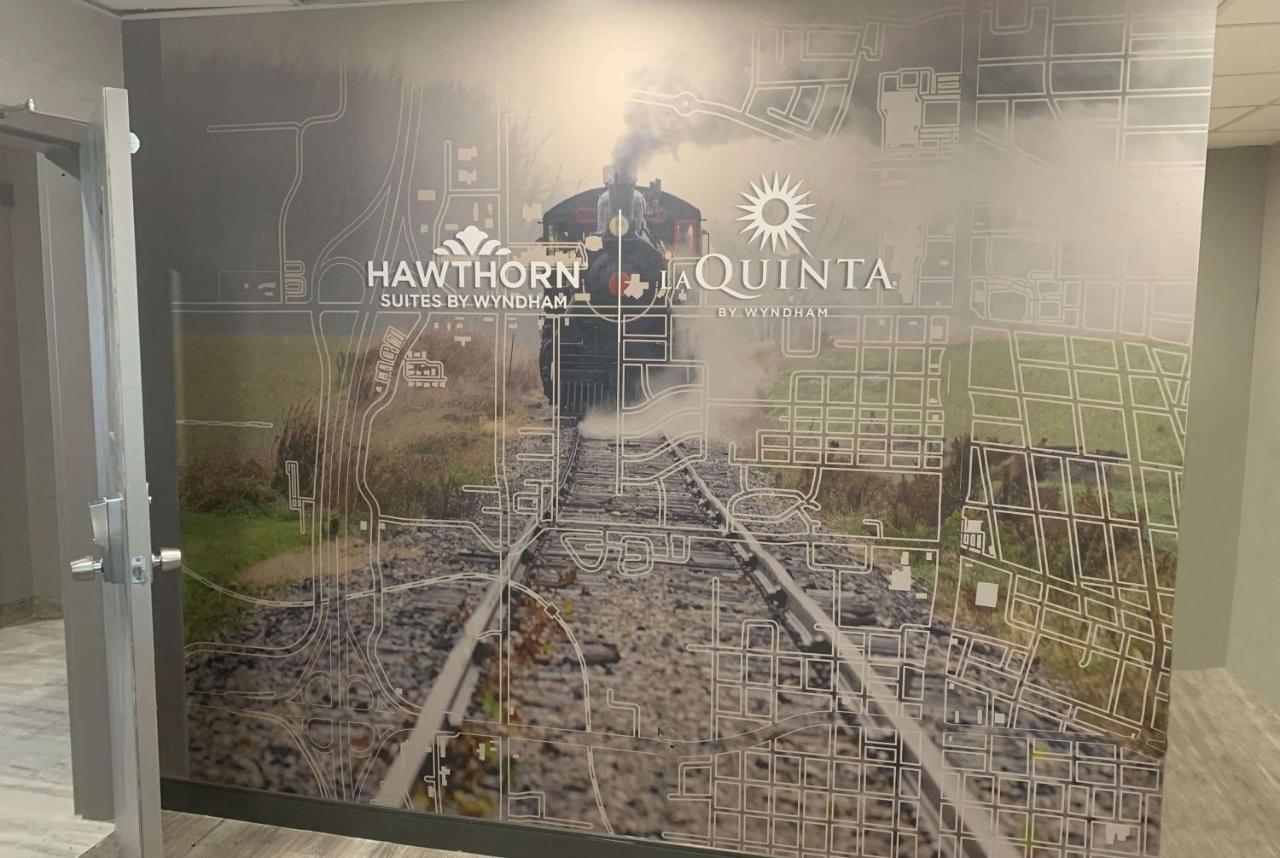 La Quinta Inn & Suites By Wyndham Адмор Екстериор снимка