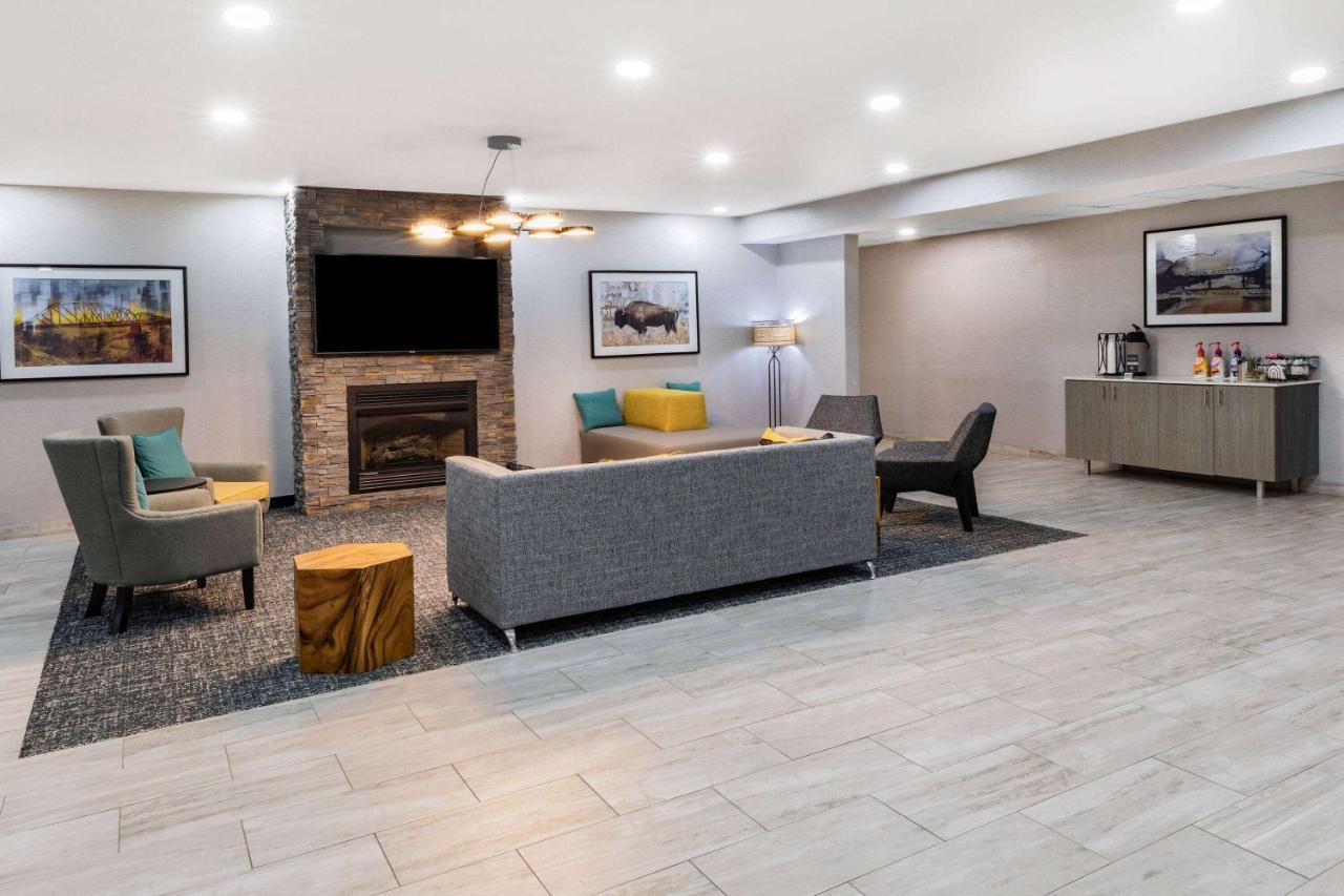 La Quinta Inn & Suites By Wyndham Адмор Екстериор снимка
